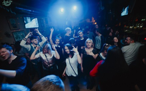 Горячая вечеринка Rock Girls Night