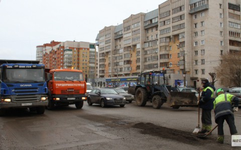 Опубликован список дорог, которые отремонтируют в Кирове в марте