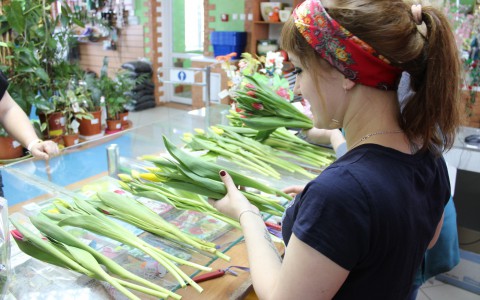 Известно, на сколько подорожали цветы в Кирове в канун 8 Марта