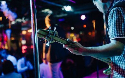 Программа мероприятий на 7 и 8 марта:  классическая музыка, рок и КВН