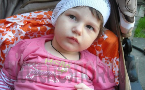 Мама тяжелобольного ребенка: «Врачи посоветовали сдать Риточку в хоспис»