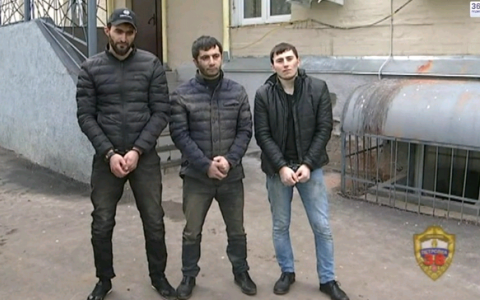 Вооруженная банда чеченцев ограбила кировчанку в Москве