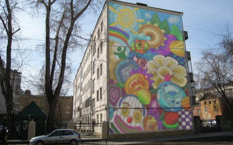 Кировский художник сделал эскиз для росписи пятиэтажного дома