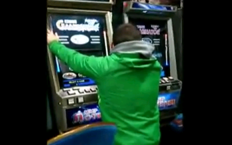 В Кирове полицейские прикрыли два нелегальных игровых клуба