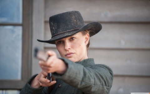 Топ кино на выходные: "СуперБобровы" и новый фильм Натали Портман "Джейн берет ружье"