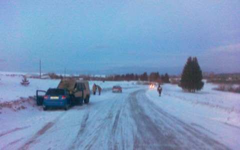 В Кировской области иномарка врезалась в УАЗ: погиб 39-летний мужчина