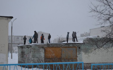 В Коминтерне дети крадут велосипеды и угрожают местным жителям ножами