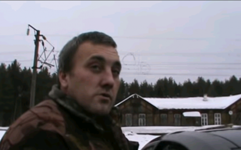 Кировчанин накинулся с ножом на таксиста: окровавленному пострадавшему удалось вырваться