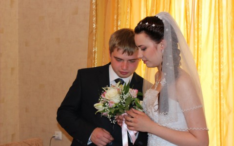 Деньги, оставшиеся от строительства парка в Чистых прудах, хотят потратить на похороны убитых супругов