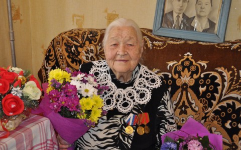 Владимир Путин поздравил 100-летнюю кировчанку с юбилеем