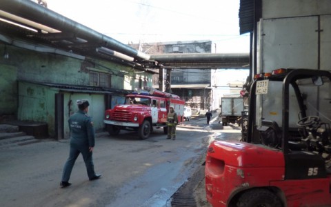 Произошел пожар на Кировском шинном заводе