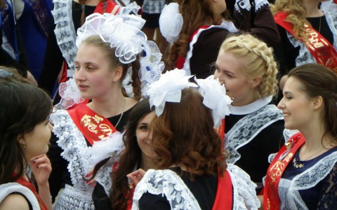 Последний звонок в Кирове будут отмечать на день раньше обычного