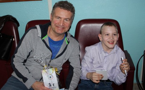 В Кирове Леонид Агутин исполнил мечту 8-летнего мальчика, больного ДЦП