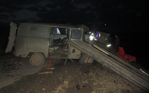 Водитель УАЗа погиб в ДТП с трактором в Кировской области