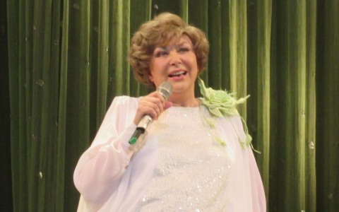 В Кирове обманули Эдиту Пьеху: известной певице не заплатили за концерт