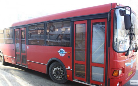 В День Победы до кировских кладбищ будут ездить специальные автобусы