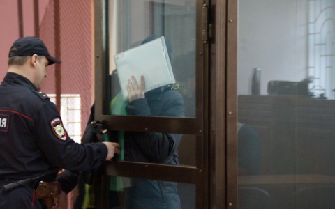 Бывшего служащего милиции, который убил соседа, освободили в зале суда