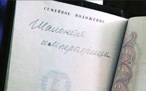 Среда в Кирове: дерзкий страус и семейное положение