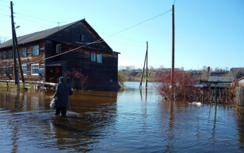 Стало известно, когда в Вересниках вода опустится на 2 метра