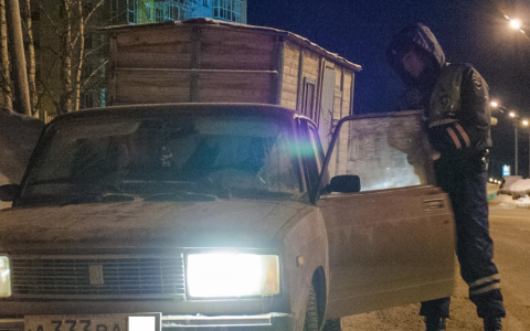 Вынесли приговор кировской семье, которая избила сотрудника ДПС на улице