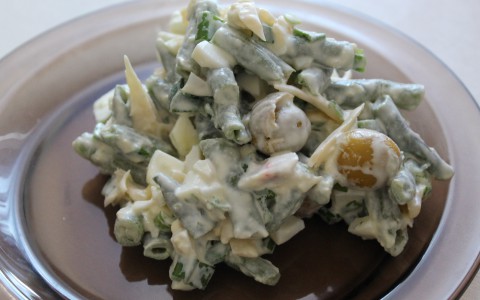 Салат с зеленой фасолью "Свежесть": сытное и вкусное блюдо