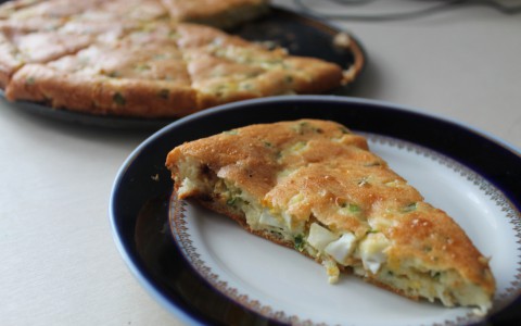 Пирог с яйцами и зеленым луком: наслаждаемся выпечкой со свежей зеленью