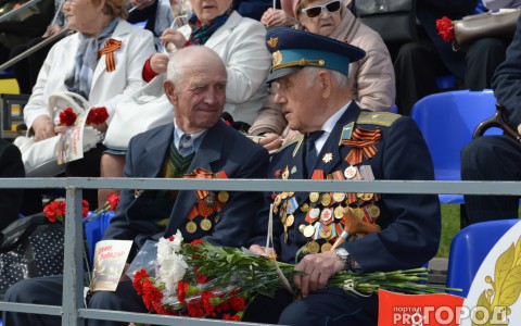 Что обсуждают в Кирове утром: "Бессмертный полк" и парад на Театральной площади