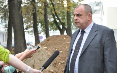 Глава администрации Кирова рассказал, сколько заработал за год