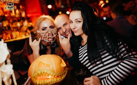 Где лучшие девчонки?