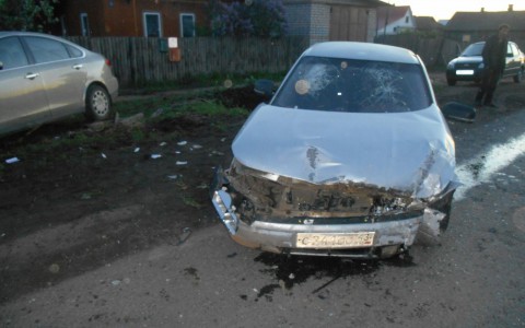 ДТП на Павла Корчагина: водитель Nissan от удара улетел на заднее сиденье своего авто