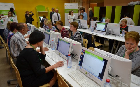 «Ростелеком» поддержал IT-чемпионов старшего поколения из вятской глубинки