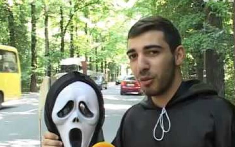 Шокирующий флешмоб: на кировском вокзале прохожих встретит Смерть