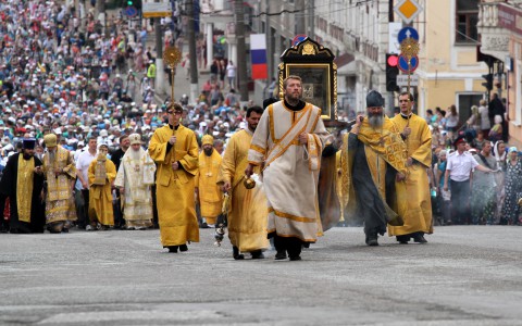 Великорецкий крестный ход: расписание, перекрытые дороги и автобусы для паломников