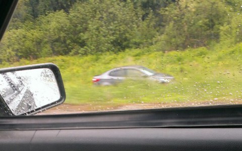 У Дороничей из-за мокрой дороги автоледи не справилась с управлением и вылетела в кювет