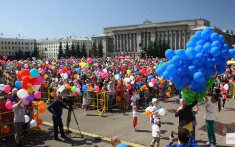 «Ростелеком» в День города Кирова создаст зону развлечений на Театральной площади