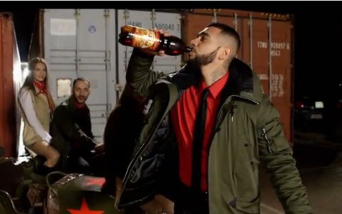 Тимати разбил фанатке нос бутылкой "Вятского кваса"