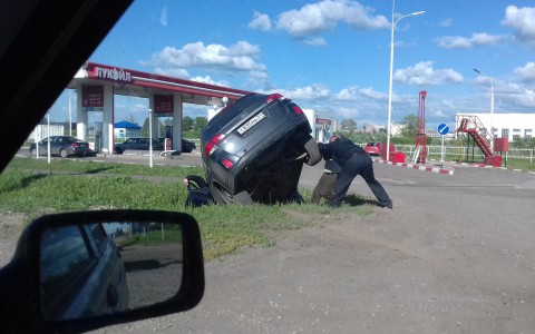 ДТП у поворота на Ганино: Subaru вылетел в кювет