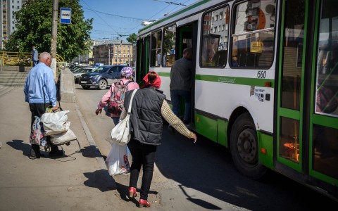 Из Кирова до кладбищ пустят специальные автобусы