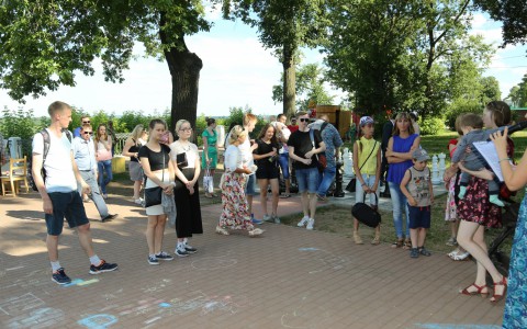 В Александровском саду открылась инстаграм-выставка "Киров - город красивых людей"