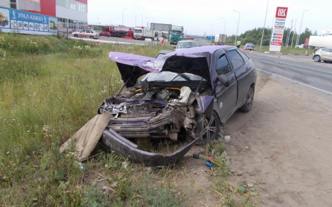 На Павла Корчагина столкнулись «ВАЗ» и Kia: пострадали три человека