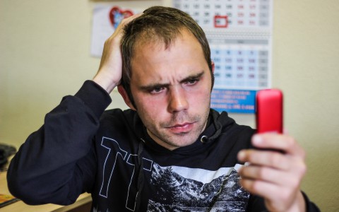 Новый закон: Путин запретил коллекторам давить на должников и звонить им по ночам