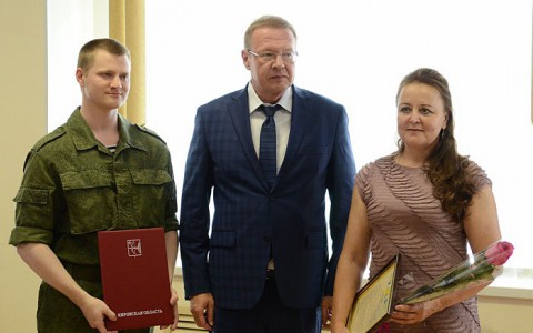 Кировчанина наградили за радиоперехват самолета ВВС США