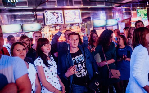 Сегодня эротическое шоу «Free love» в РЦ NEON