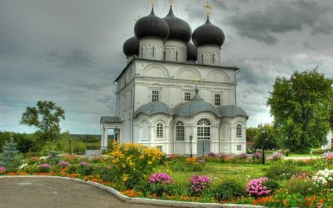 Изображение Трифонова монастыря может появиться на новых купюрах в 200 и 2 000 рублей