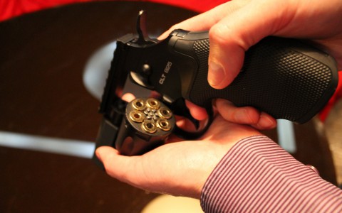 Опубликовано фото кировчанина, который стрелял в полицейского в Москве