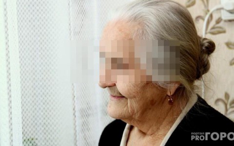 В Кирове сотрудники МЧС спасли 101-летнюю долгожительницу