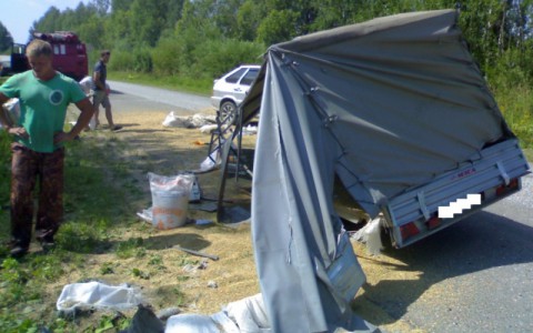 В ДТП в Кировской области погибла женщина: еще двое человек находятся в больнице