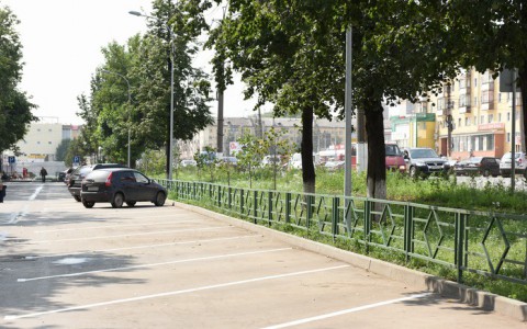 Первая платная парковка в Кирове: когда появится, сколько будет стоить и какие проблемы решит?