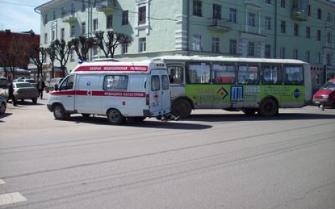 В Кировской области у водителя автобуса случился приступ эпилепсии: в администрации начали проверку