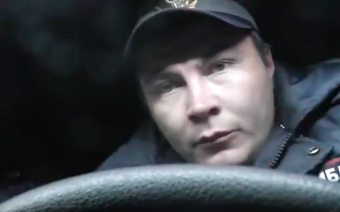 Кировчанин просит Путина вернуть на работу «самого честного гаишника»